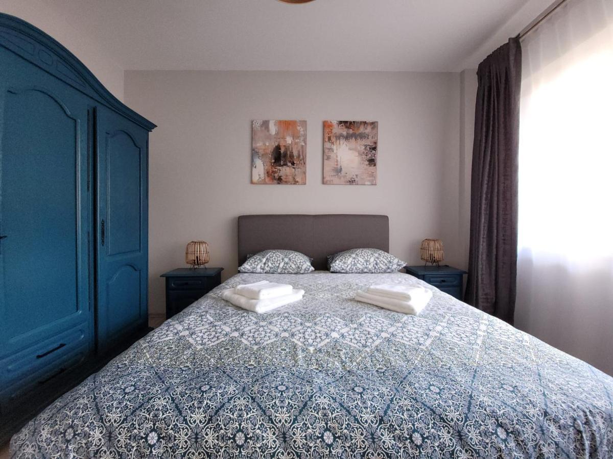Lovely Apartment Near City Center Cluj-Napoca Exterior photo